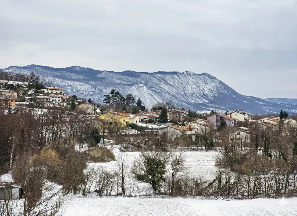 Village in the Vipava Valley in the winter